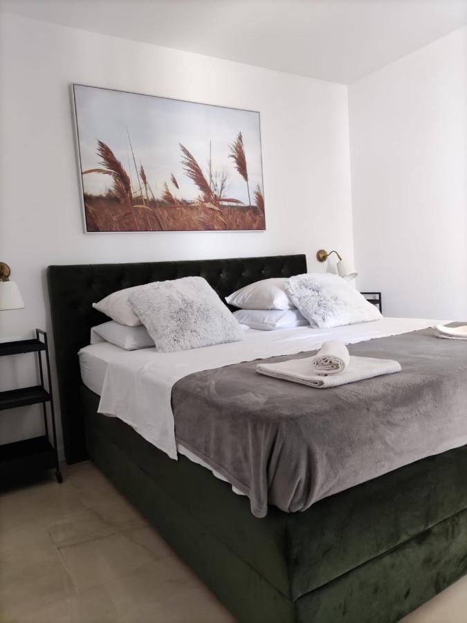Apartments Marta 2 Zadar Habitación foto